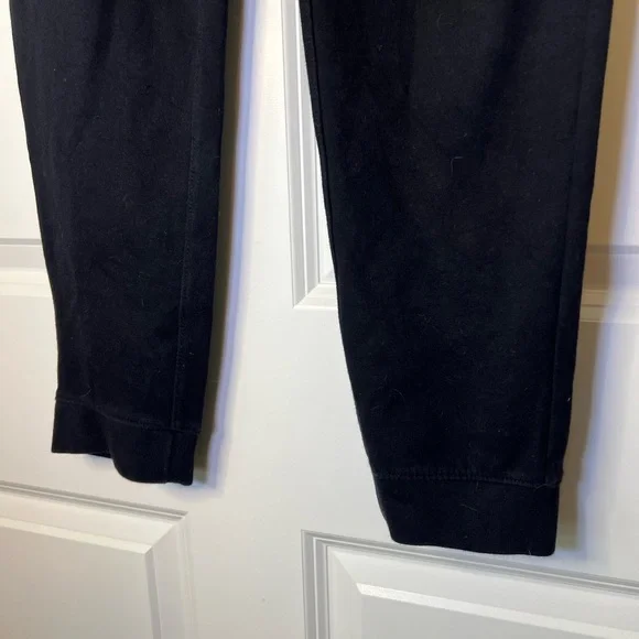 Old Navy Joggers - Picture 4 of 9